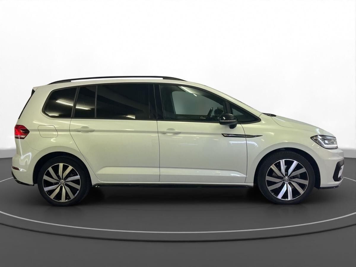 Volkswagen Touran 1.5 TSI R-Line 7-Sitzer AHK Pano LED Navi RFK ACC