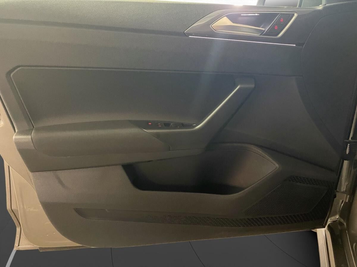 Volkswagen Polo 1.0 TSI Highline R-Line DSG LED LM 17" Navi PDC vo+hi ACC