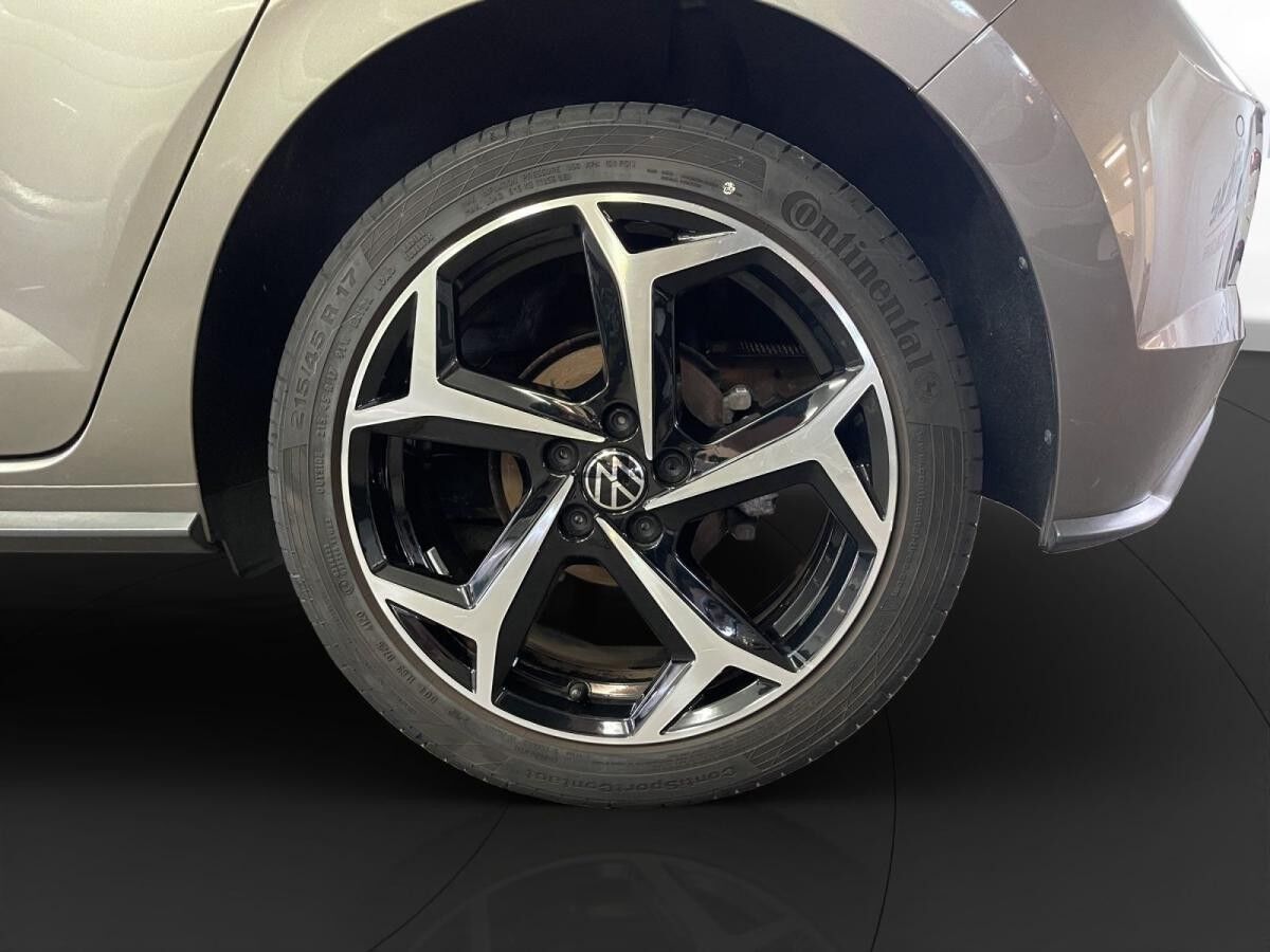 Volkswagen Polo 1.0 TSI Highline R-Line DSG LED LM 17" Navi PDC vo+hi ACC