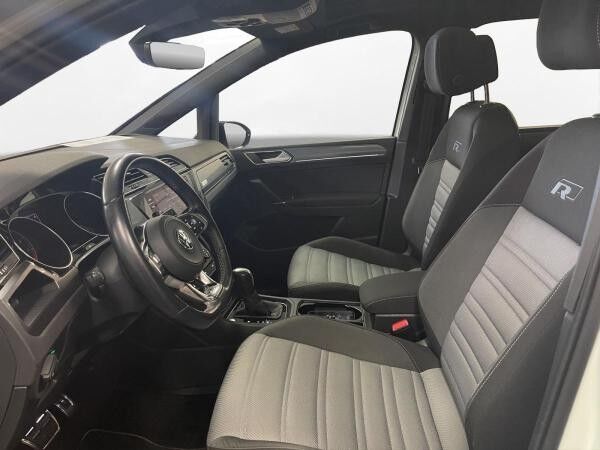 Volkswagen Touran 1.5 TSI R-Line 7-Sitzer AHK Pano LED Navi RFK ACC