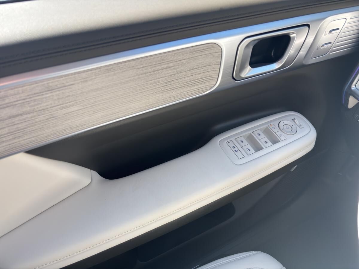 Hyundai SANTA FE PHEV 5-Sitzer MY25 1.6 T-GDI 253 PS 6-AT 4WD Signature (Forest Green), Komfort-Paket, Digital Ke