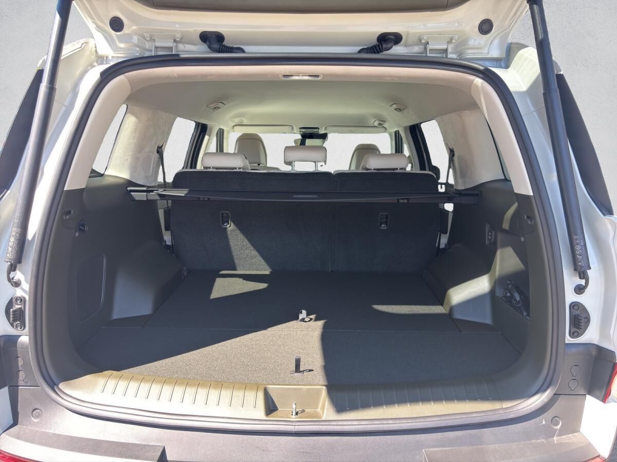 Hyundai SANTA FE PHEV 5-Sitzer MY25 1.6 T-GDI 253 PS 6-AT 4WD Signature (Forest Green), Komfort-Paket, Digital Ke