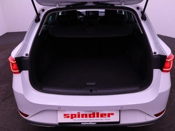 Seat Leon ST FR 1.5 eTSI DSG / Navi, App, Matrix, RFK