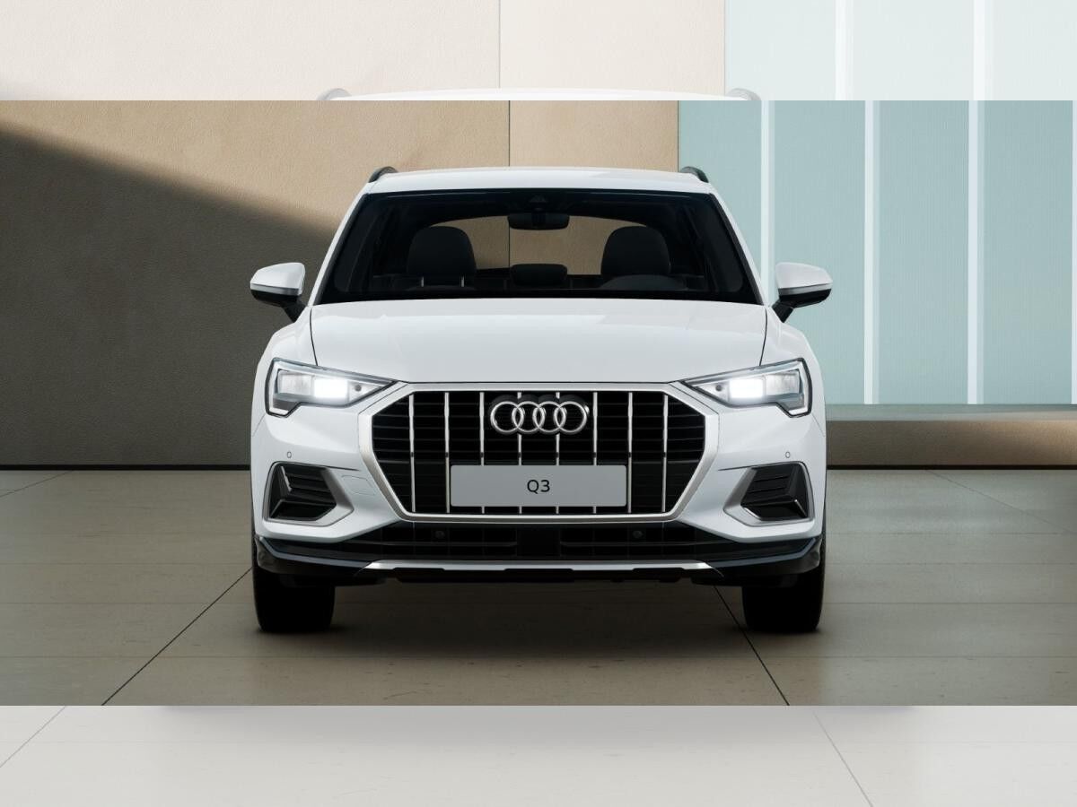 Audi Q3 advanced 35TFSI S-tronic / MMI-Navi plus, RFK