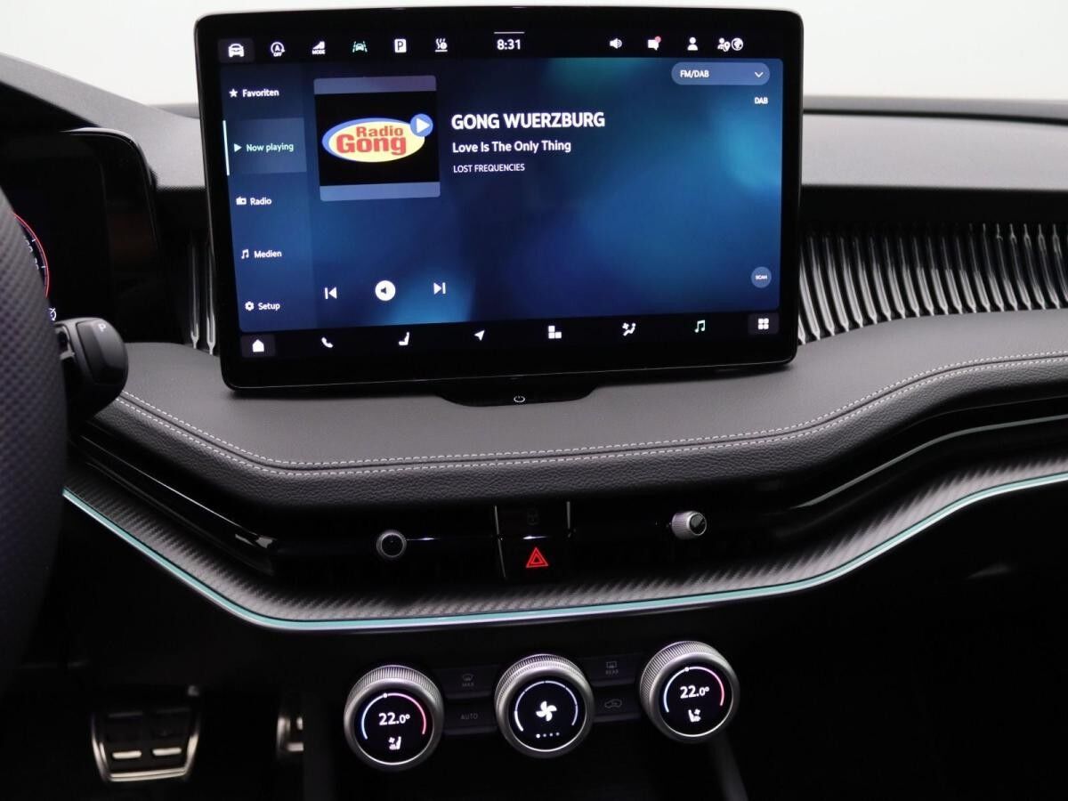 Skoda Superb Combi Sportline 2.0 TSI 4x4 DSG/Pano, ACC