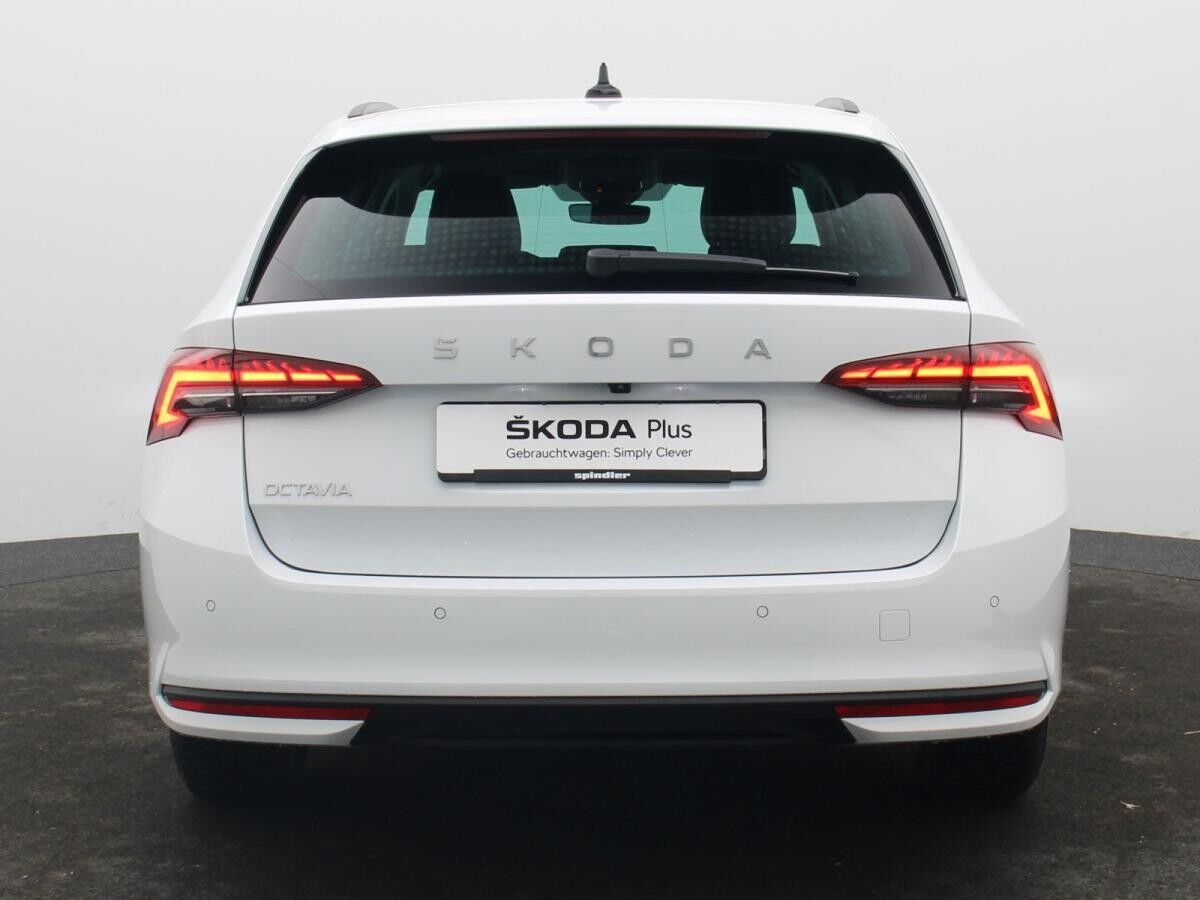 Skoda Octavia Selection 2.0TDI DSG/ Navi, Matrix, 360°