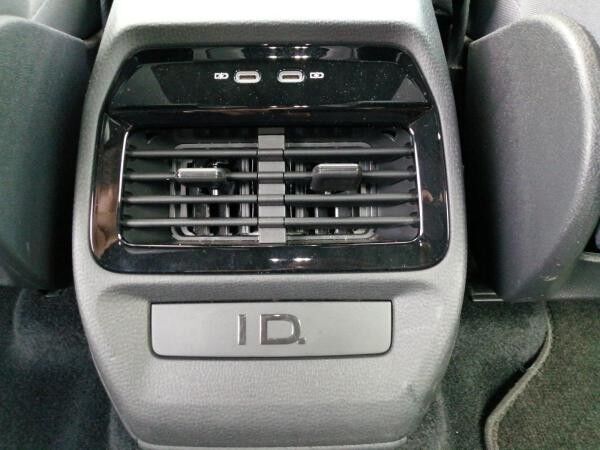 Volkswagen ID.4 Pro Performance WP LED ACC Navi AHK Sitzhzg