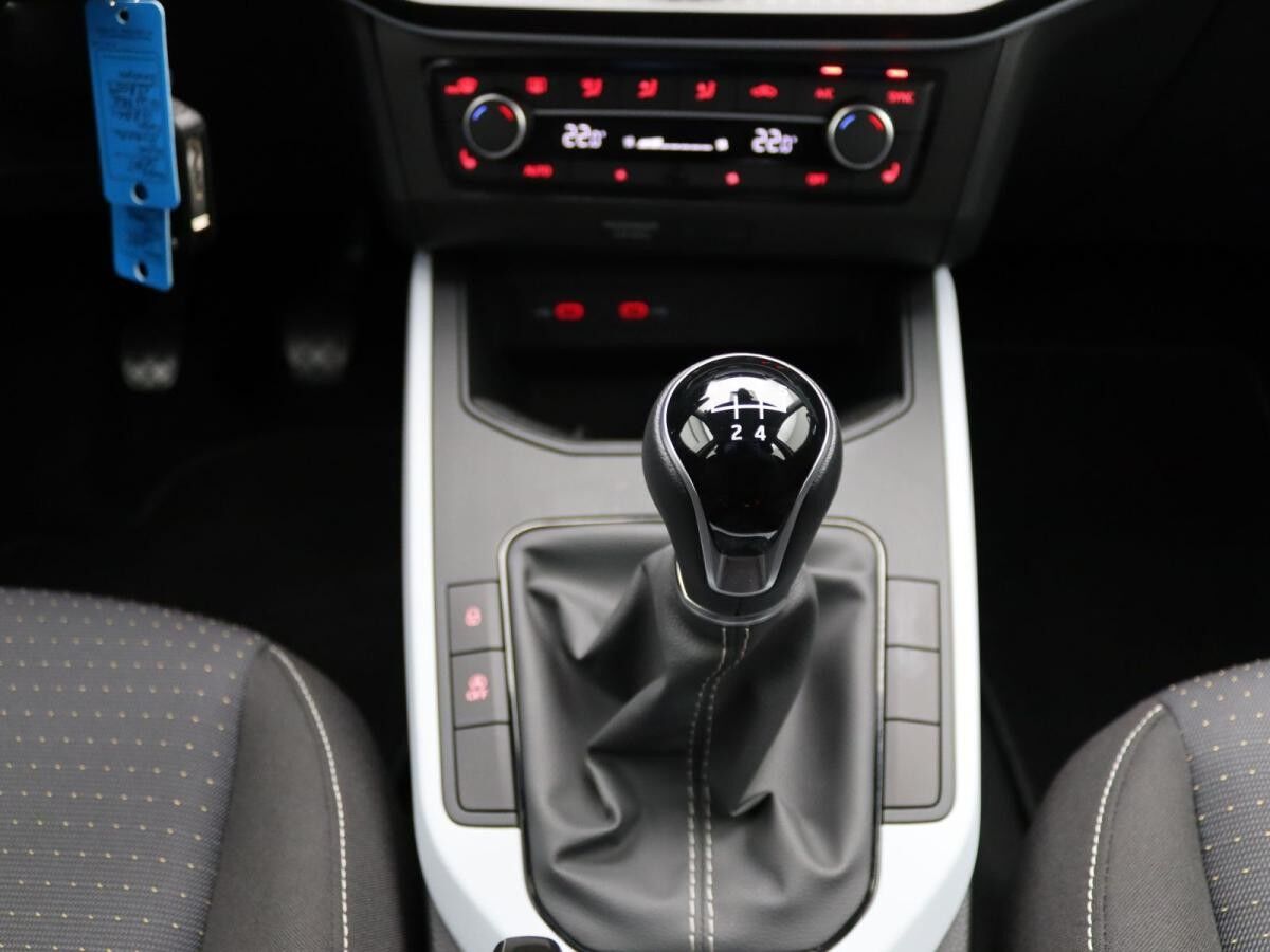 Seat Arona Style 1.0 TSI / FullLink, LED, PDC, Klima