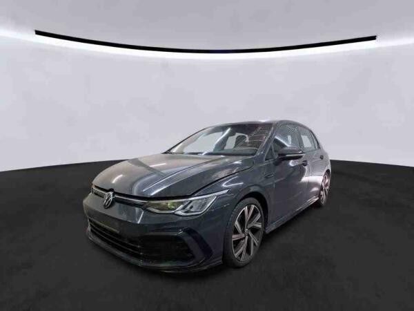 Volkswagen Golf VIII R-Line 2.0TDI DSG/ Navi, App, RFK, LED