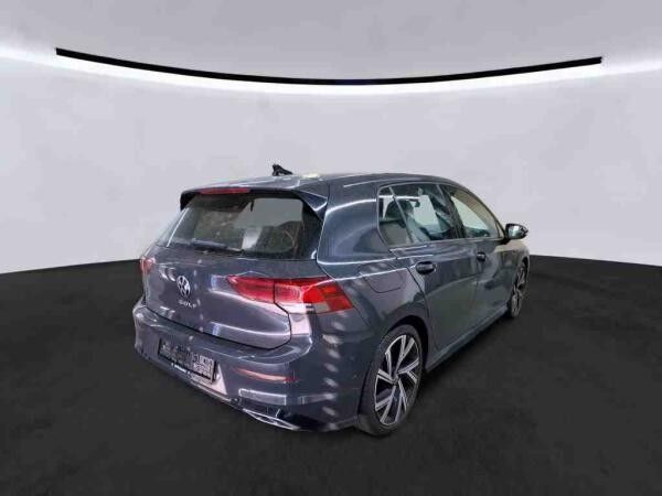 Volkswagen Golf VIII R-Line 2.0TDI DSG/ Navi, App, RFK, LED