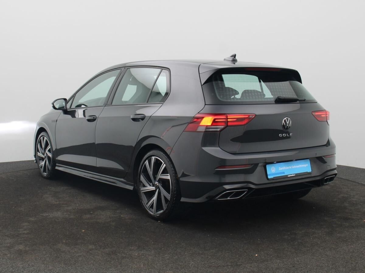 Volkswagen Golf VIII R-Line 2.0TDI DSG/ Navi, App, RFK, LED