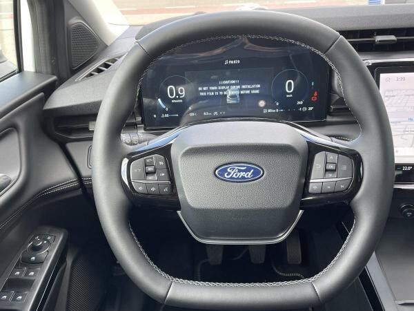 Ford Puma Titanium 125 PS Schalter* Sofort Verfügbar*