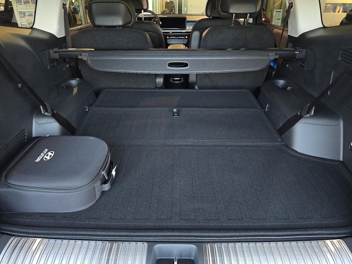 Hyundai IONIQ 9 4WD UNIQ PANORAMA-GLAS-SCHIEBEDACH, REL Hyundai IONIQ 9 4WD UNIQ PANORAMA-GLAS-SCHIEBEDACH, REL