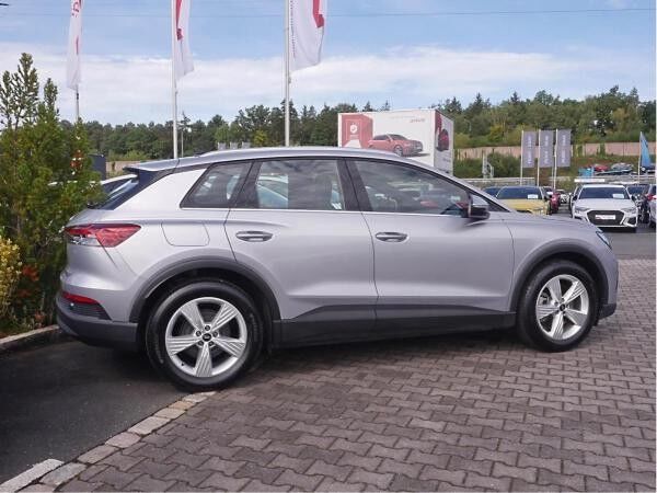 Audi Q4 e-tron Q4 45 e-tron Komfort Klima/R-Kamera/ACC pro/19