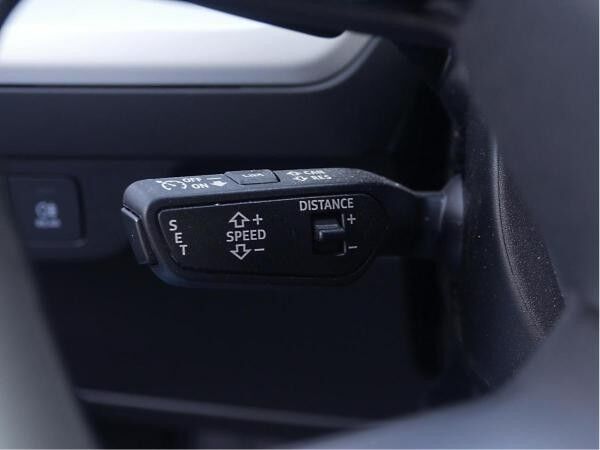 Audi Q4 e-tron Q4 45 e-tron Komfort Klima/R-Kamera/ACC pro/19