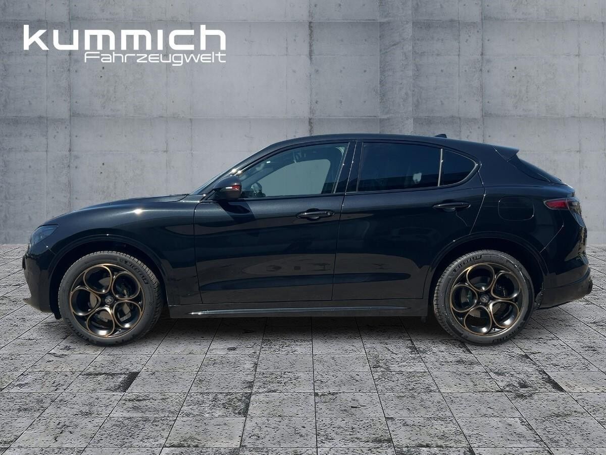 Alfa Romeo Stelvio INTENSA 2.0 Turbo AT8-Q4
