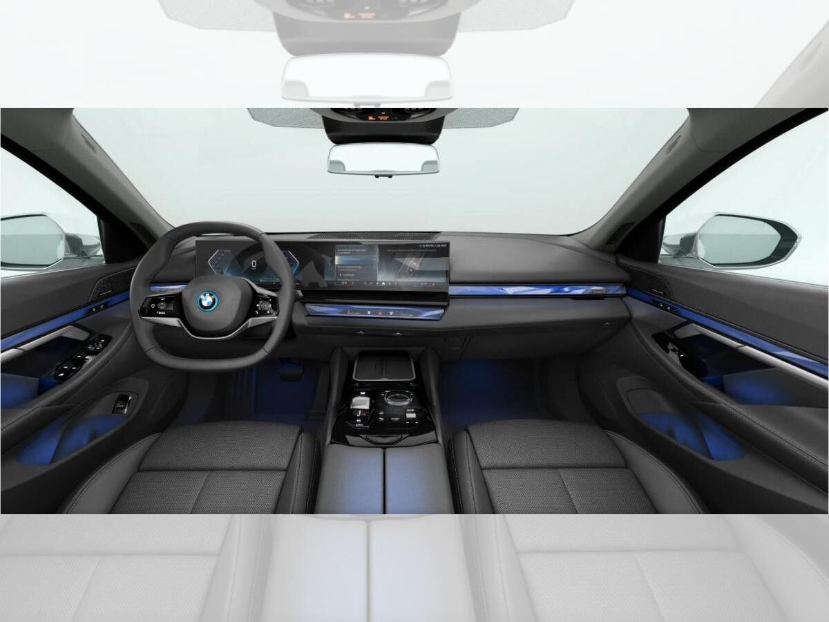 BMW i5 eDrive40 Touring LED NAVI *frei konfigurierbar*