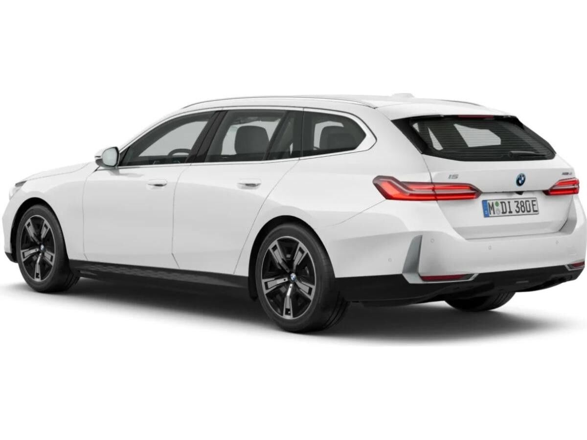 BMW i5 eDrive40 Touring LED NAVI *frei konfigurierbar*