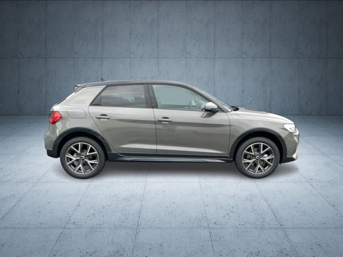 Audi A1 allstreet 30 TFSI S tr. LED ACC 17 Virtual