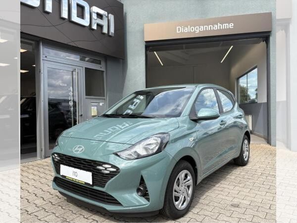 Hyundai i10 NAVIGATION (8 ZOLL TOUCHSCREEN)+RUECKFAHRKAMERA+PDC+LED TAGFAHRLICHT U.V.M.!