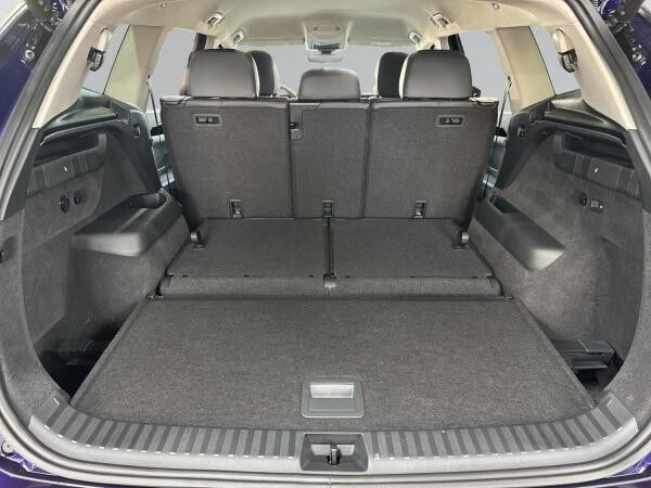 Volkswagen Tayron 1.5 eTSI Elegance DSG 7-Sitzer+AHK+Navi - Gewerblich