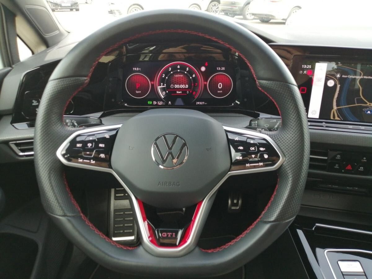 Volkswagen Golf VIII GTI 2.0 TSI DSG / LED, ACC, RFK, Navi