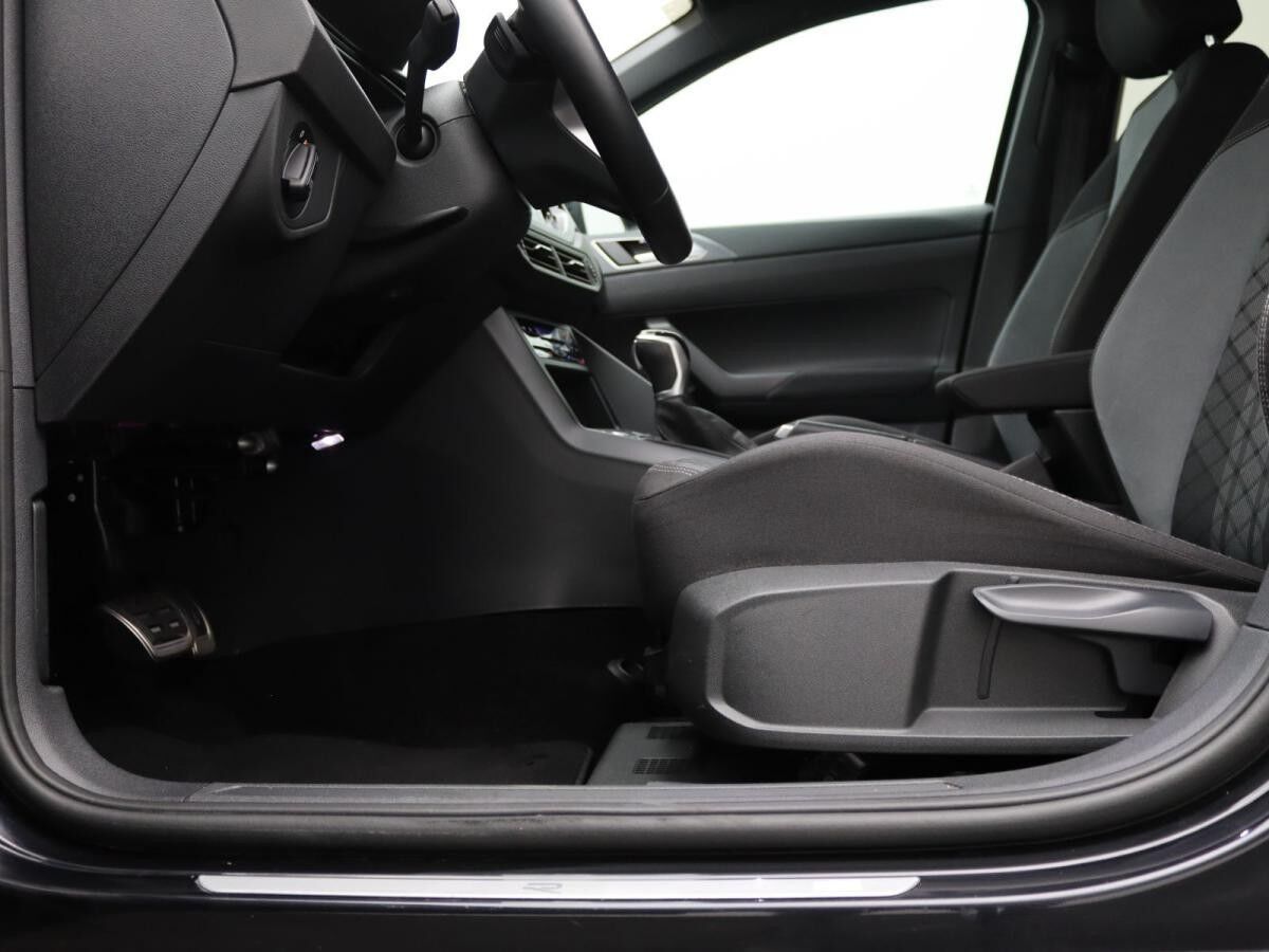 Volkswagen Taigo R-Line 1.5TSI DSG/ IQ.Drive, Matrix, Beats