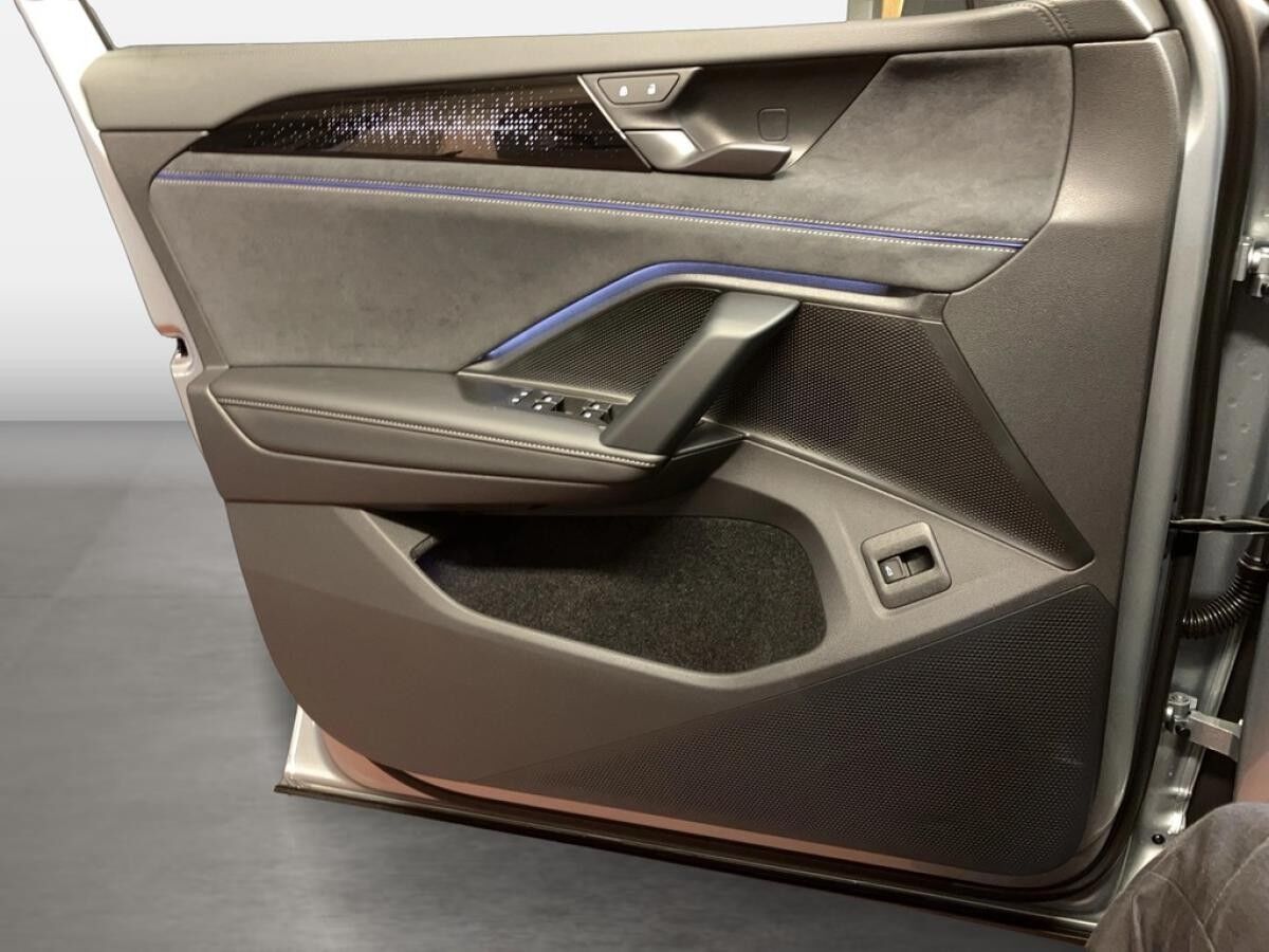 Volkswagen Tayron R-Line 2.0 l TSI 4MOTION | SOFORT VERFÜGBAR !