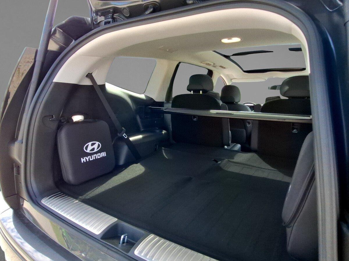 Hyundai IONIQ 9 6-Sitzer UNIQ 4WD PANO|BOSE|MATRIX-LED