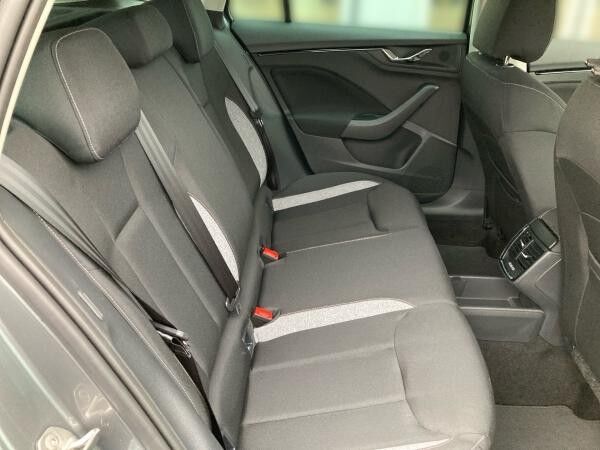 Skoda Scala TOUR 1.0TSI DSG INFOTAINM.FAHRASS+.SIMPLY CLEVER