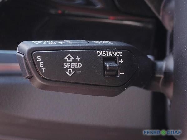 Audi Q3 40 TFSI q. S line Int/LED/Navi/ACC/AHK/19 Zol