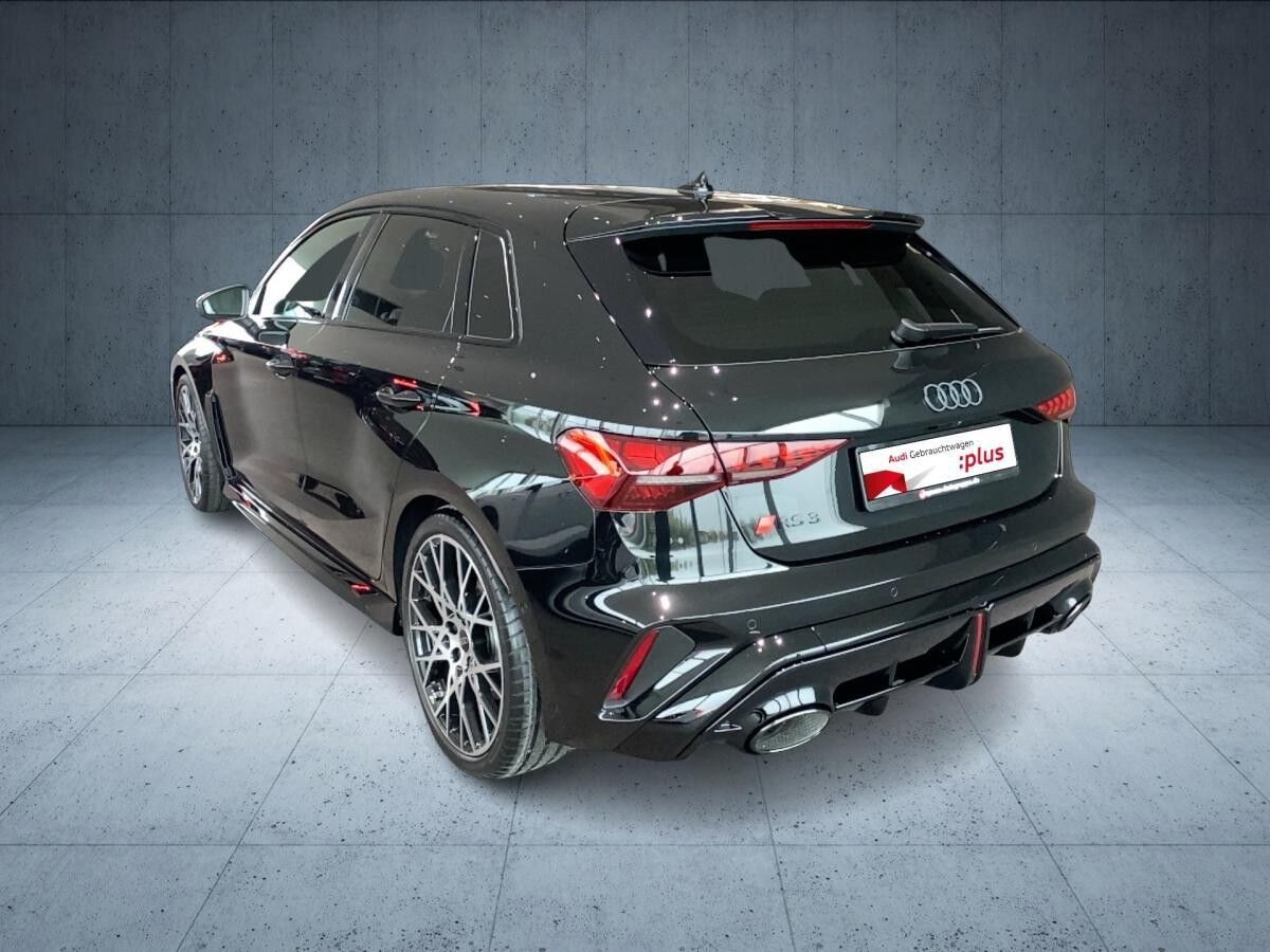 Audi RS3 RS 3 Sportback S tr. Vmax280 adFahrw. PANO RS-Abg