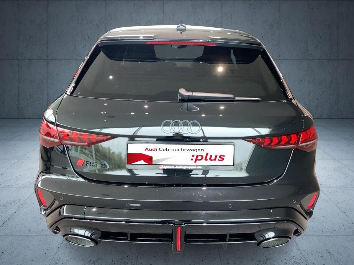 Audi RS3 RS 3 Sportback S tr. Vmax280 adFahrw. PANO RS-Abg