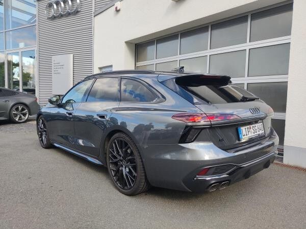 Audi A6 Avant TDI quattro 150 kW S tronic MATRIX PANO B&O OLED LUFT