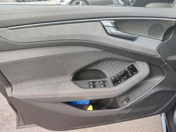 Audi A6 Avant TDI quattro 150 kW S tronic MATRIX PANO B&O OLED LUFT