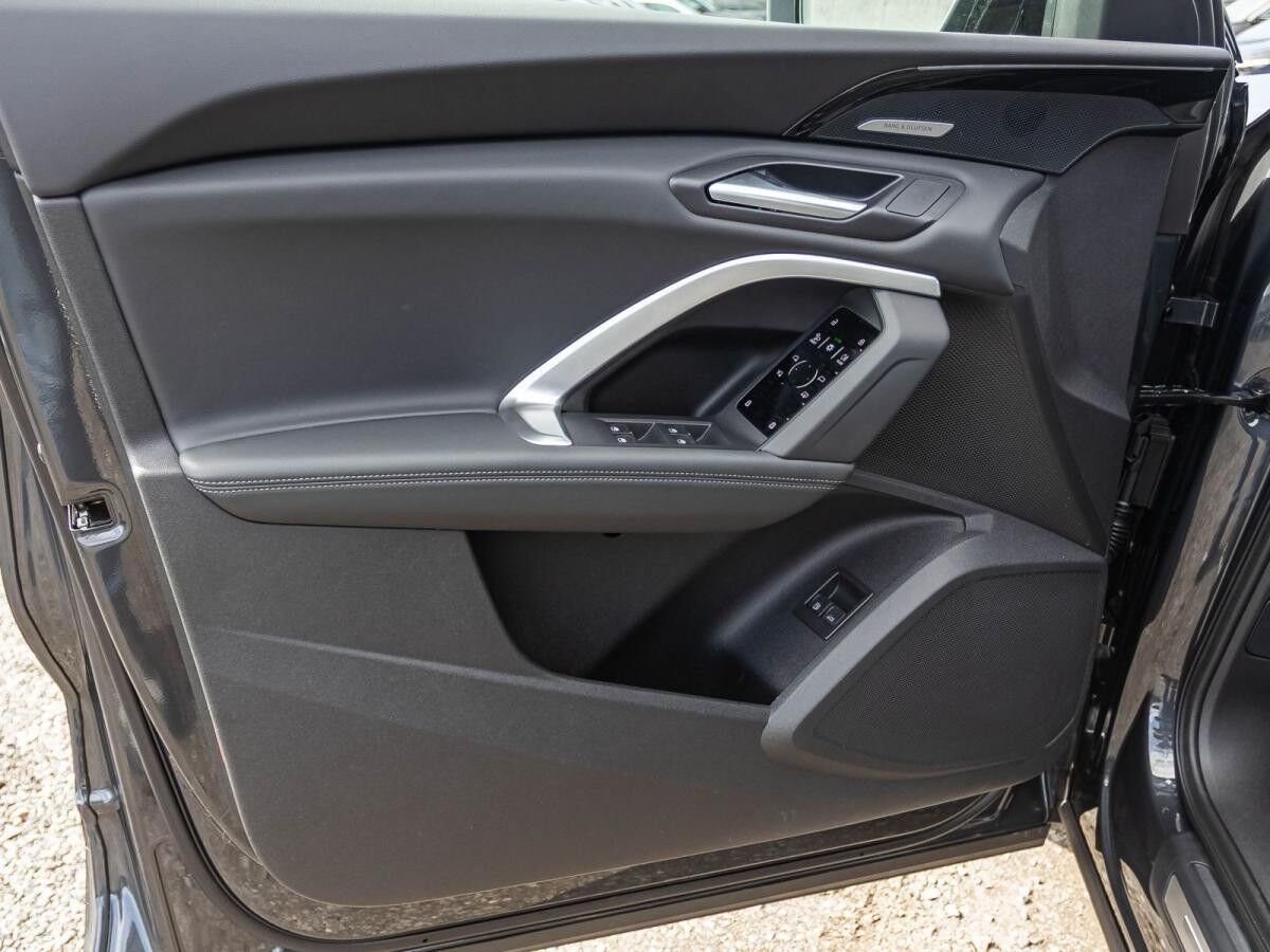 Audi Q5 SUV e-hybrid quattro Tech-Plus MMI-pro AHK 0,5%