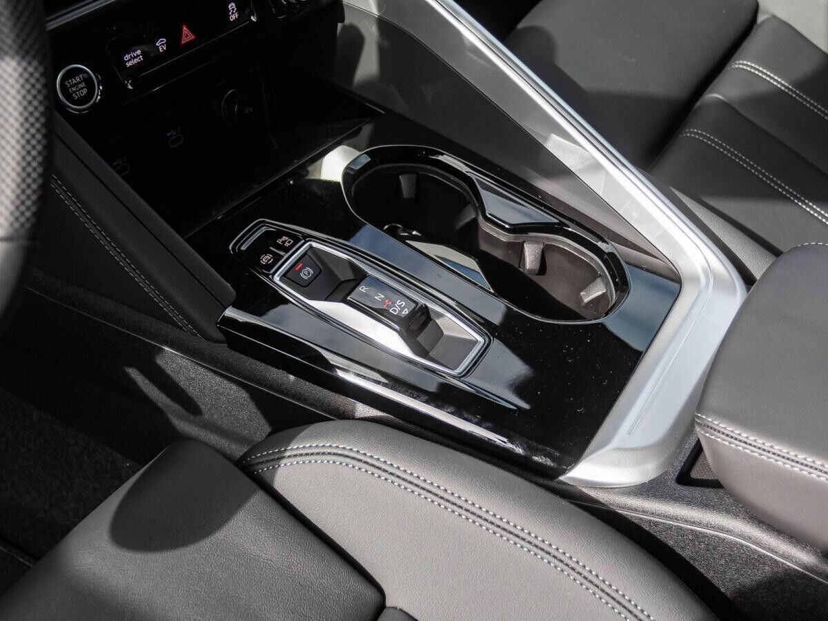 Audi Q5 SUV e-hybrid quattro Tech-Plus MMI-pro AHK 0,5%