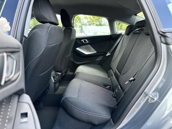 BMW 220 Gran Coupé DAB LED RFK Komfortzg. AHK schw.