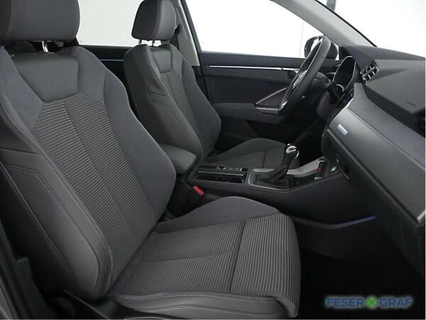 Audi Q3 advanced 35 TFSI S tronic V-Cockpit/Navi/LED