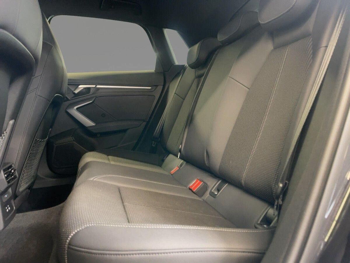 Audi S3 Sportback 2.0 TFSI Kamera ACC LED virtual Teilleder