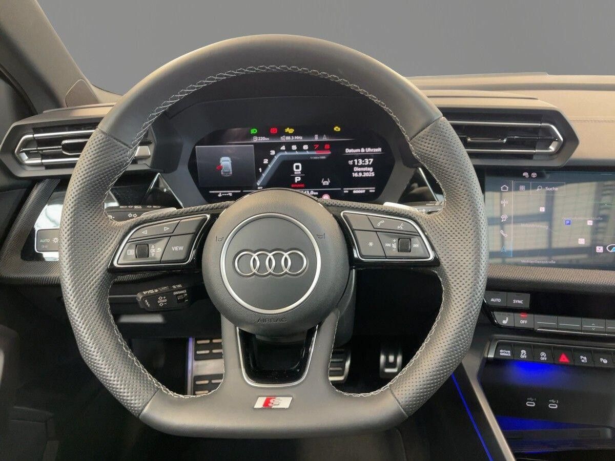 Audi S3 Sportback 2.0 TFSI Pano Kamera LED virtual Navi