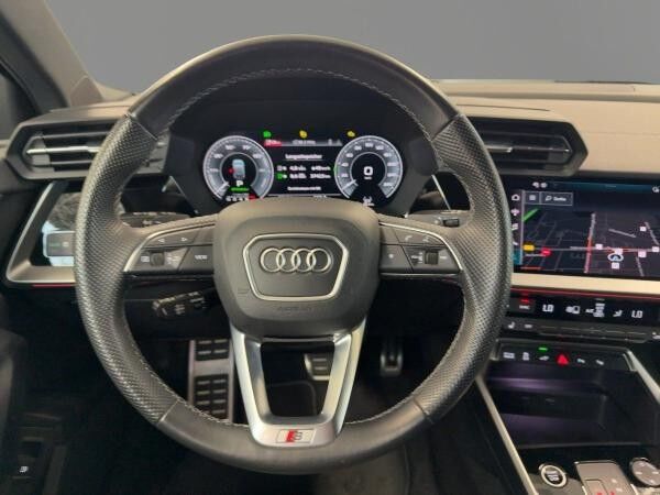 Audi A3 Sportback S line 40 TFSIe LED Kamera virtual DAB Navi