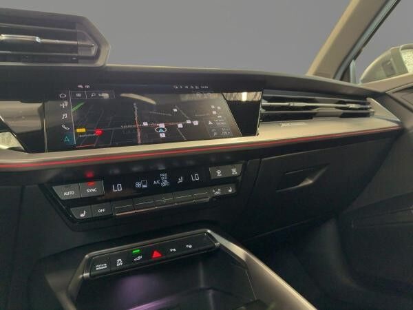 Audi A3 Sportback S line 40 TFSIe LED Kamera virtual DAB Navi