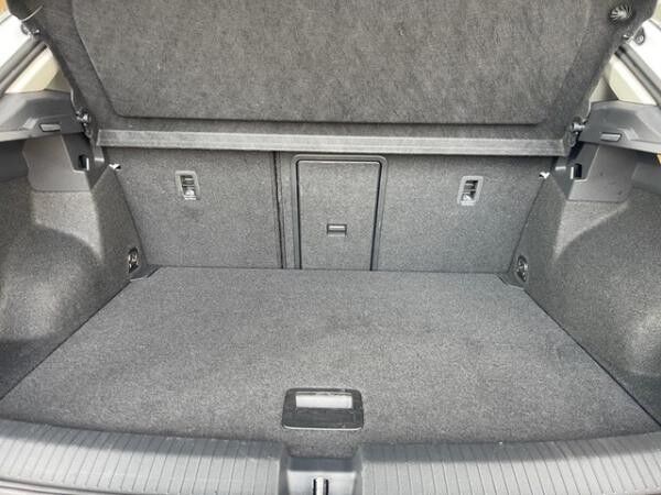 Volkswagen T-Roc Life 1.0 TSI - LED*NAVI*SHZ*PDC