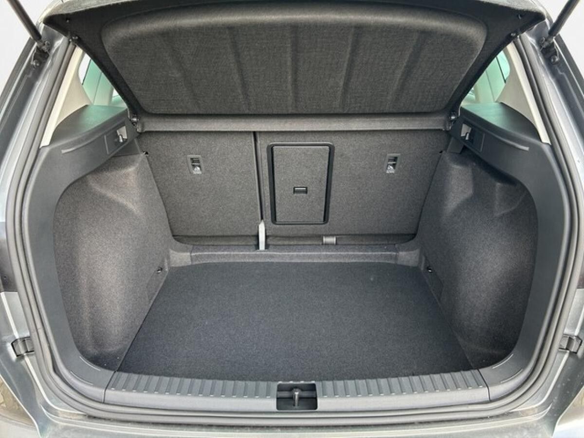 Seat Ateca 1.5 TSI Style Edition ab 245 EUR mtl. 17 LED Navi Kamera Beats Audio WP