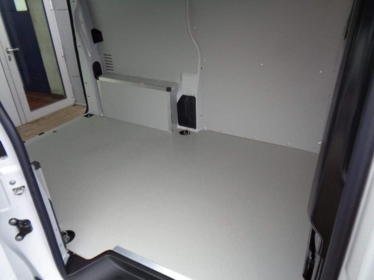 Peugeot Expert 2.0 BlueHDi 145 L2 S&S EAT8 (V)