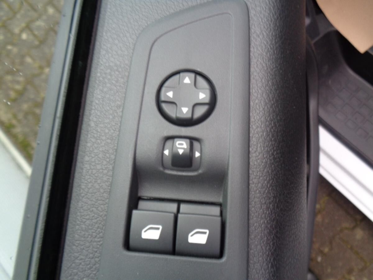 Peugeot Expert 2.0 BlueHDi 145 L2 S&S EAT8 (V)