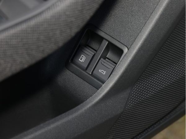 Audi A5 Avant e-hybrid quattro AAL