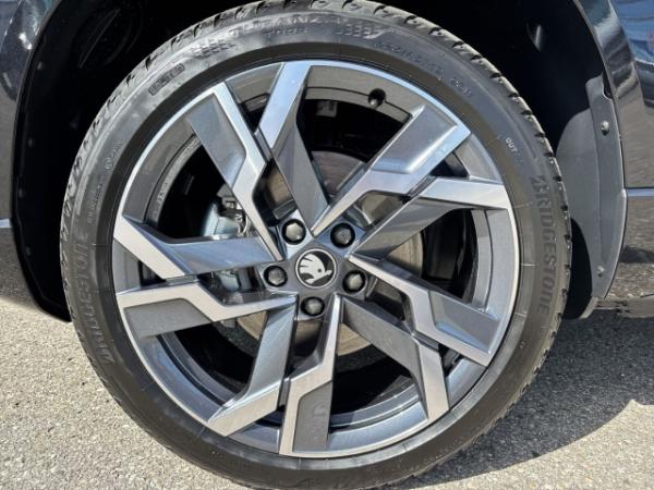 Skoda Karoq Sportline 4x4 2.0 TDI, AHK, Kamerasystem 360°