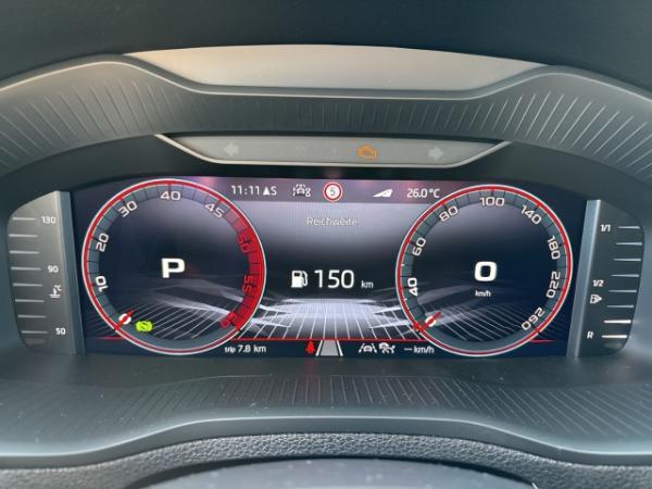Skoda Karoq Sportline 4x4 2.0 TDI, AHK, Kamerasystem 360°